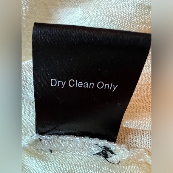 Altar’d State Squirrels and Flowers Blouse - Picture 10 of 12